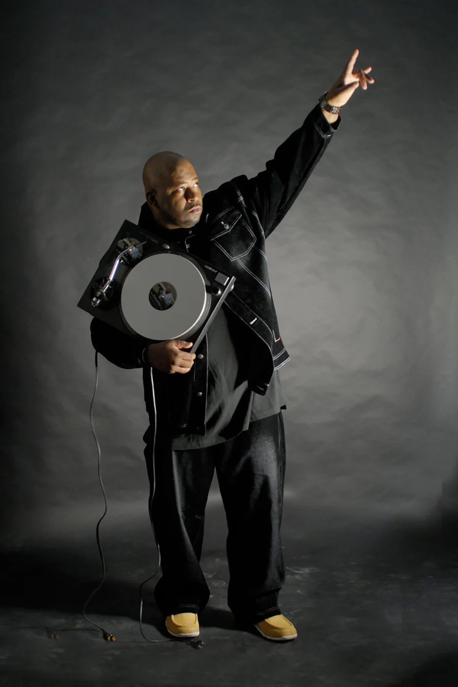DJ Van Tell · portrait